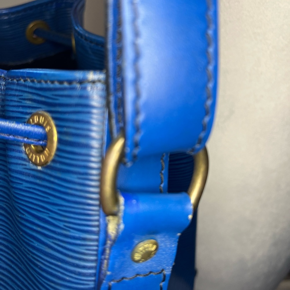 Louis Vuitton Auth Blue Epi Noe GM Leather Drawstring Shoulder Bag VTG ‘81, EUC - Picture 15 of 17